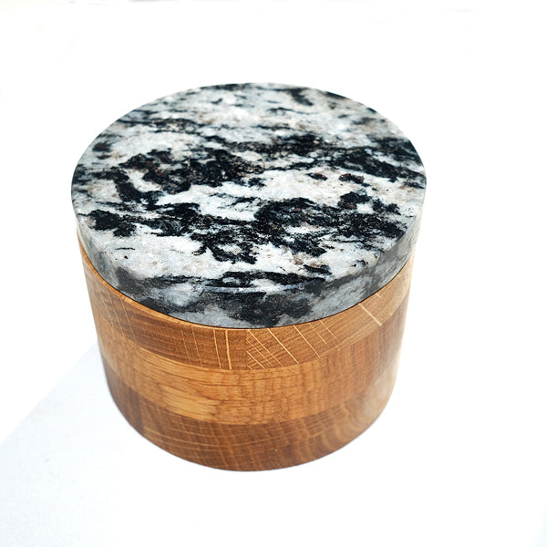 bohusgranit, blå svandal, bovallstrand, bohuslän, svensk sten, stenbearbetning, svensk design, scandinavian design, larvik kunstner, kunstner vestfold, produkter av stein, annegi eide