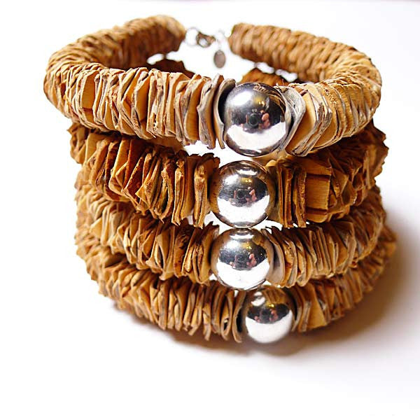 tøffe armbånd, armbånd dame, herrearmbånd, armbånd herre, smykkekunst, unike smykker, tøffe unisex smykker, armbånd til herre, herresmykker, armbånd av naturmateriale, kortreist mote, bærekraftig mote, gave smykke, norsk smykkedesign, gave til kjæresten, made in norway