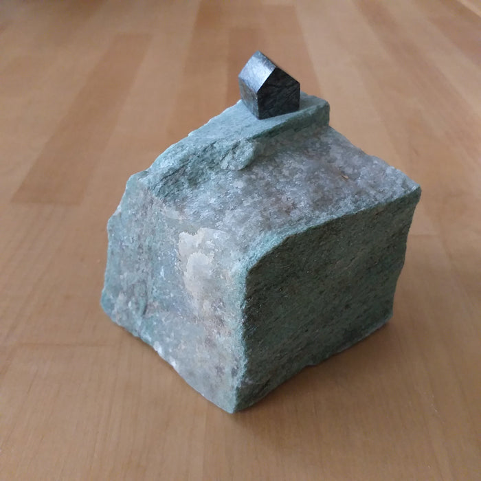 Der ingen kunne tru at nokon kunne bu, stein skulptur, norsk billedhogger, kunst stein, norske bergarter, masikvartsitt