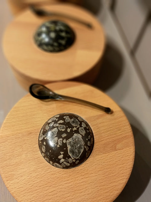 rombeporfyr, rhomb porphyry, akershus fylkesstein, oslo riften, geopark, produkter av rombeporfyr, norske bergarter, mølen, scandinavian design, scandinavian style